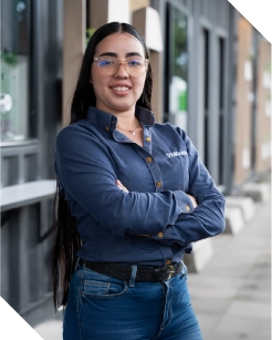 Ingrid Paola Ariza Sipa, auxiliar de control de tráfico de Kbina